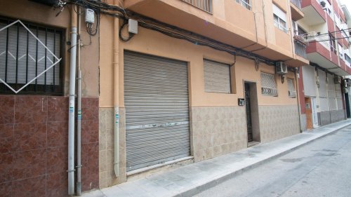 Local comercial en Elda. Zona Nueva fraternidad