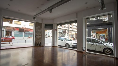 Local comercial en Elda. Zona Gran avenida