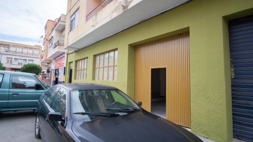 Local comercial en Elda. Zona Plaza de toros