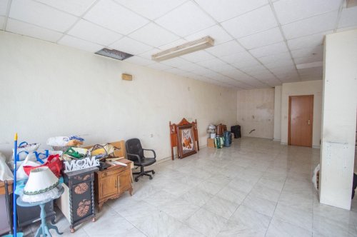 Local comercial en Elda. Zona Caliu