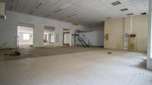Local comercial en Petrer. Zona Avenida de Elda