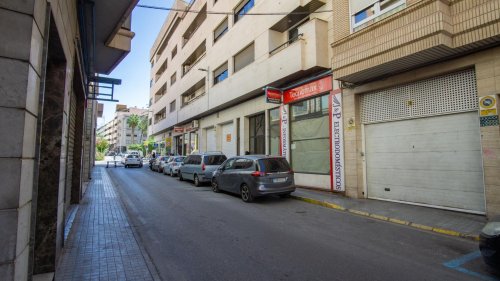 Local comercial en Elda. Zona Centro