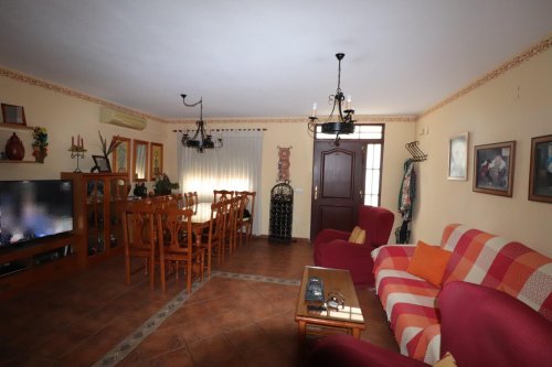 Bungalow en Elda. Zona La torreta