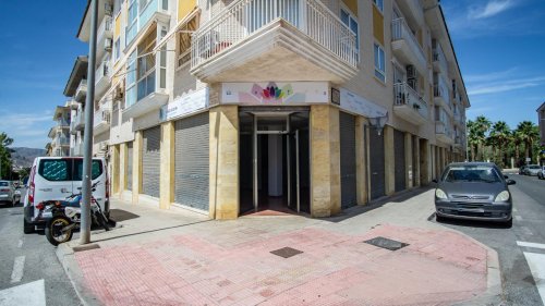 Local comercial en Petrer. Zona Comunidad valenciana