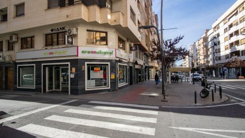 Local comercial en Elda. Zona Gran avenida
