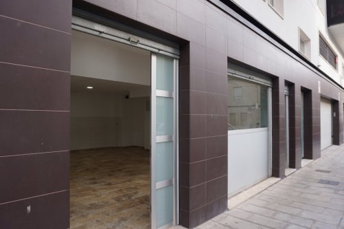 Local comercial en Elda. Zona Centro - plaza castelar