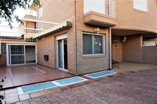 Bungalow en Petrer. Zona Ciudad Vergel