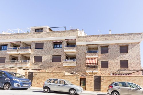 Planta baja en Elda. Zona Parque del Río