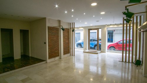 Local comercial en Elda. Zona Centro - plaza castelar