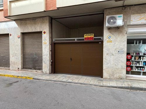 Garaje en Elda. Zona Gran avenida
