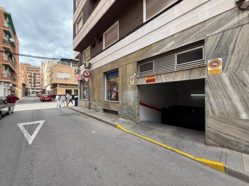 Garaje en Elda. Zona Gran avenida