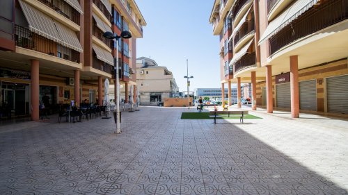 Local comercial en Petrer. Zona Campet - La frontera